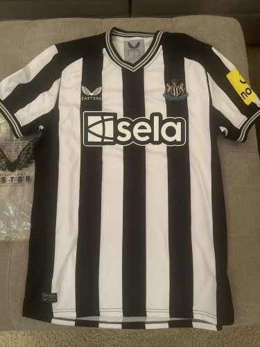 Newcastle United FC | Primera equipación 23/24 photo review