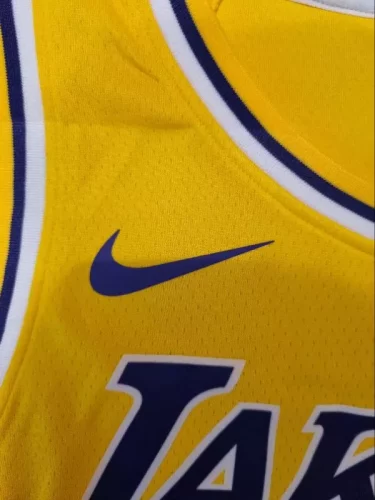 Los Angeles Lakers | Camiseta Icon 22/23 photo review